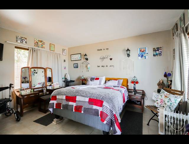 10 BEDROOM FREEHOLD FOR SALE IN DANA BAY